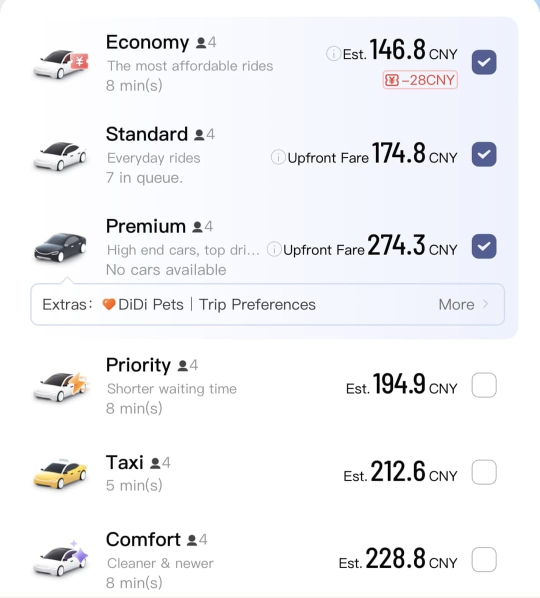 Grille tarifaire DiDi pour un trajet Shanghai-Pudong : Economy 146,8, Standard 174,8, Premium 274,3, Priority 194,9, Taxi 212,6 et Comfort 228,8 yuans